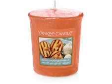 Yankee Candle Votivní svíčka Grilled Peaches & Vanilla 49 g